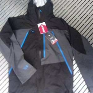 Mountain Hardware Cloudseeker jacket